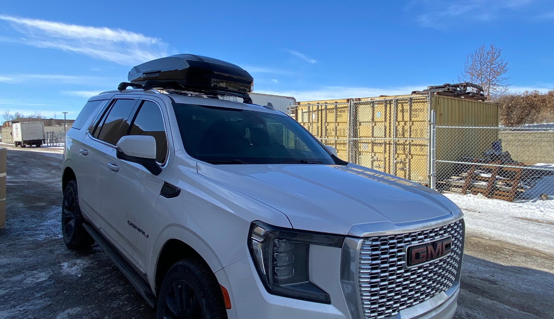 Thule Edge Flush Rail Roof Rack Installation on a 2021 GMC Yukon Denali