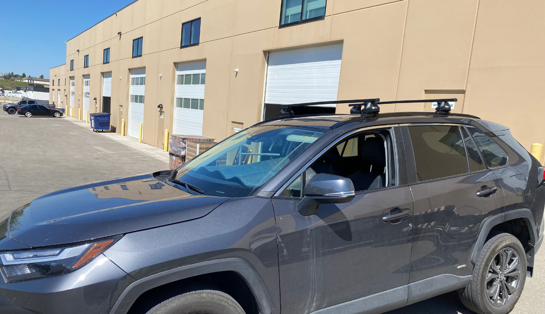 Thule SquareBar Roof Rack Installation on a 2020 Toyota RAV4