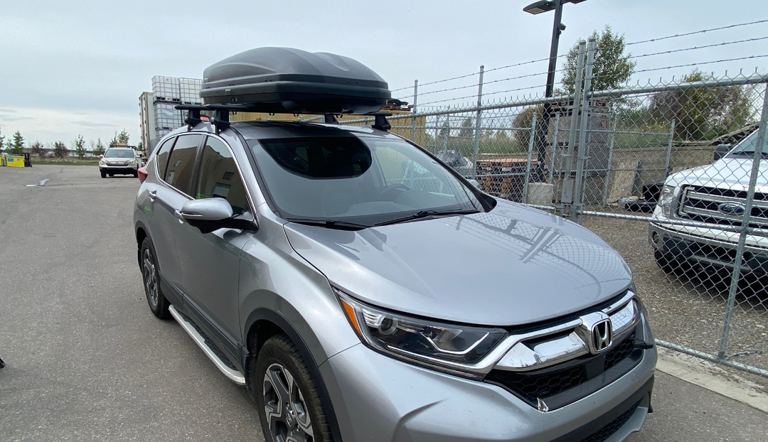 Thule Evo Roof Rack Pulse L Cargo Box Installation on a 2022 Honda CR-V